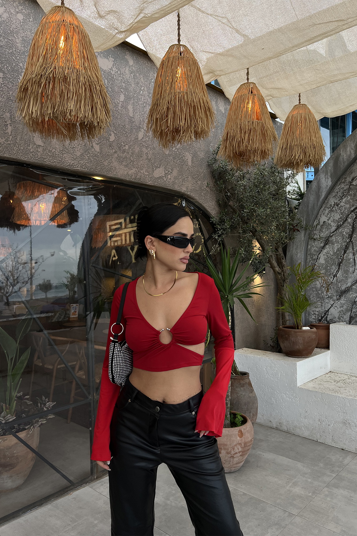 Kırmızı Halka Detay Pencereli Crop Top - 1