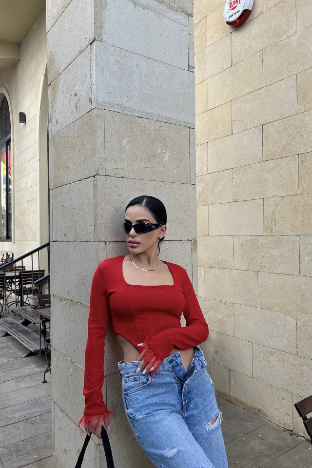 Kırmızı Kare Yaka Crop Top ATE3691 