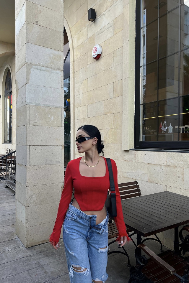 Kırmızı Kare Yaka Crop Top ATE3691