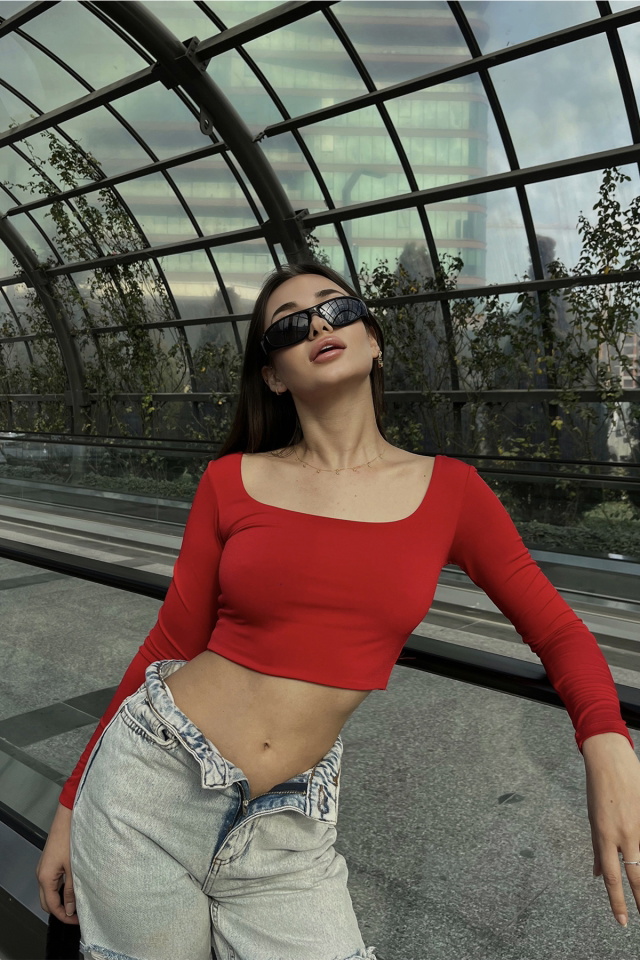 Kırmızı Kare Yaka Crop Top ATE3926 - 3