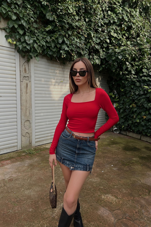 Kırmızı Kare Yaka Crop Top ATE4331 - 3
