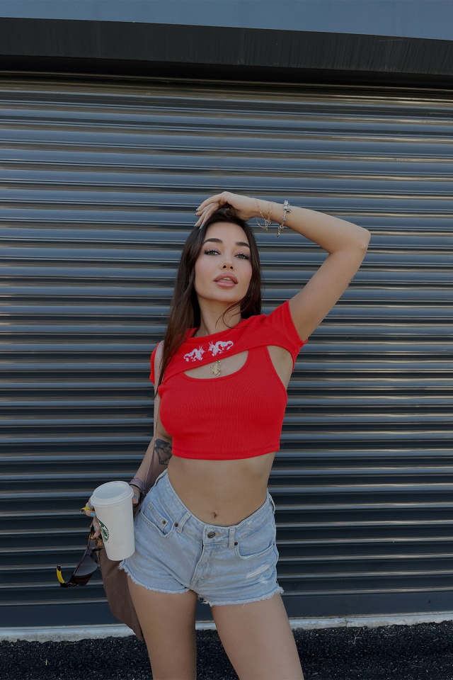 Kırmızı Önü Baskılı Crop Top ATE4962 -