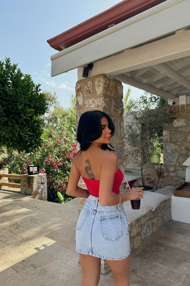 Kırmızı Pencere Detay Bodysuit ATE0082