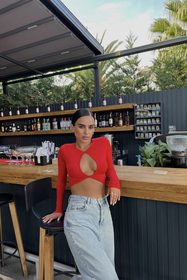 Kırmızı Pencere Detay Crop Top ATE2122