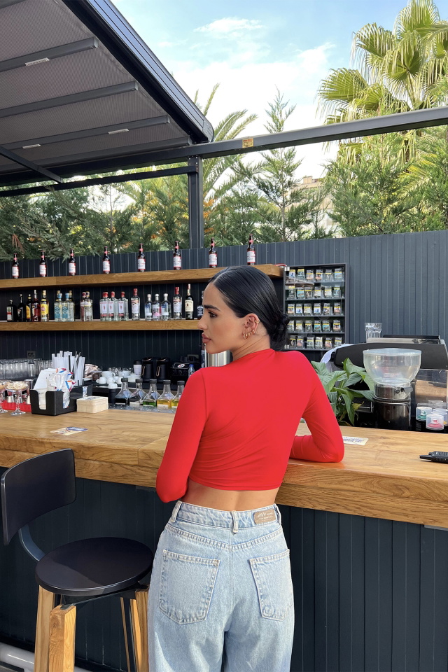 Kırmızı Pencere Detay Crop Top ATE2122