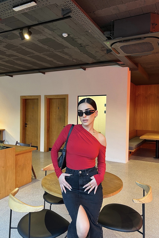 Kırmızı Pencere Detay Crop Top ATE3798 - 5