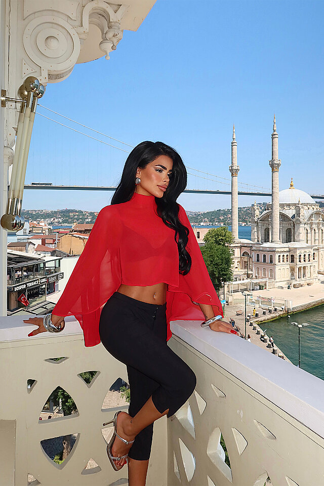 Kırmızı Transparan Bluz