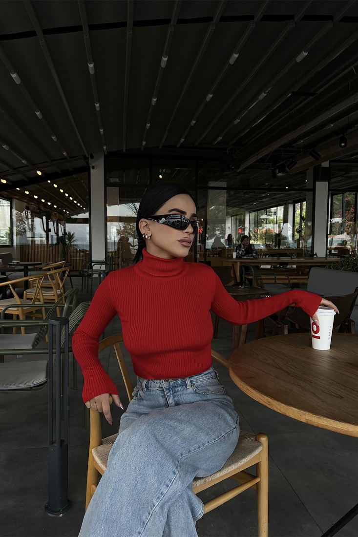 Kırmızı Triko Boğazlı Kazak ATE2786 - EYYO