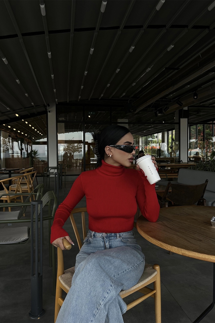 Kırmızı Triko Boğazlı Kazak ATE2786 - EYYO