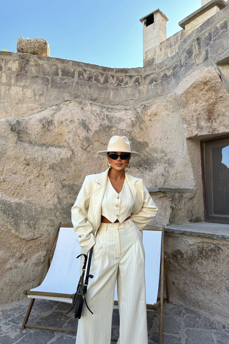 Krem Çizgili Üçlü Takım ATE8473 - EYYO