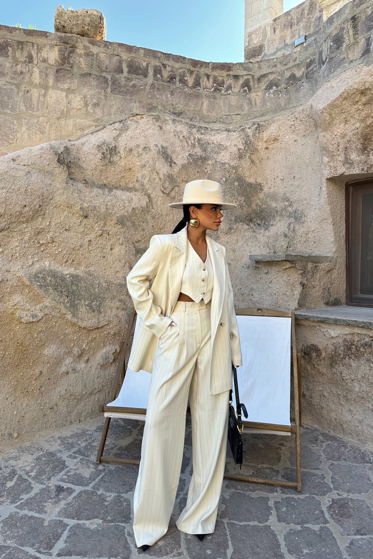 Krem Çizgili Üçlü Takım ATE8473 - EYYO