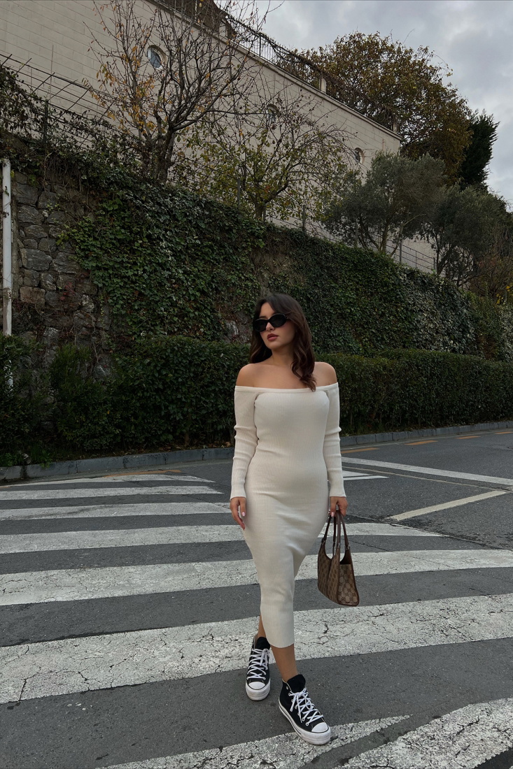 Krem Düşük Kol Uzun Elbise ATE2637 - EYYO