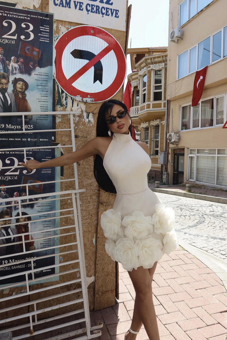 Krem Freyya Etek Ucu Gül Detaylı Mini Abiye ATE-2886 - EYYO