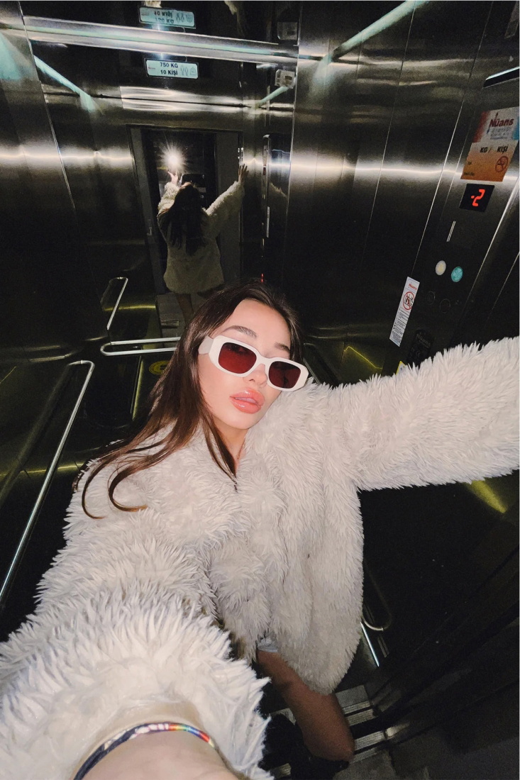 Krem Kalın Çerçeveli Gözlük ATE5187 - EYYO