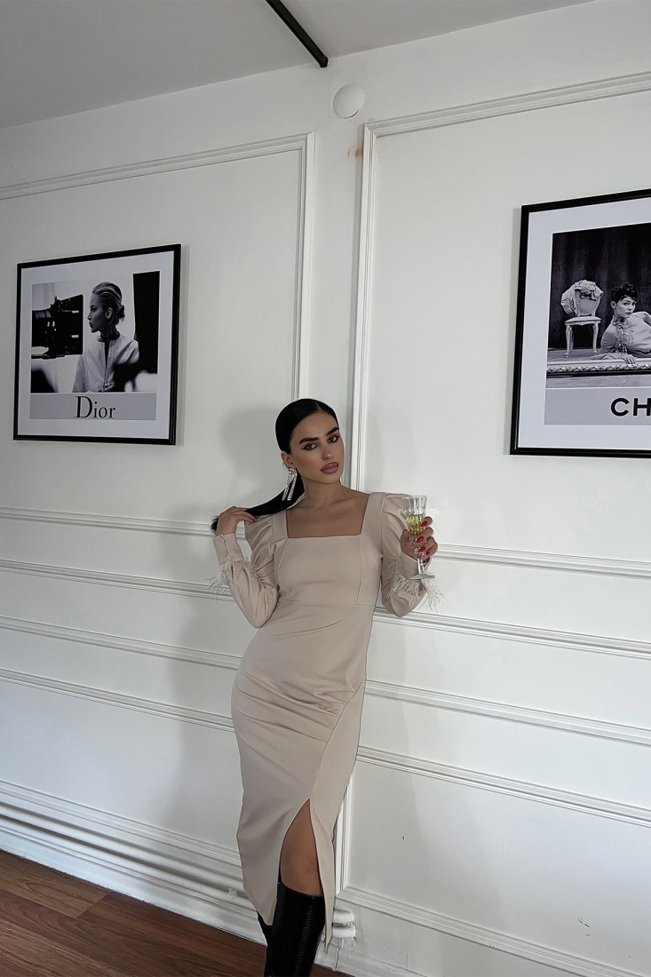 Krem Kare Yaka Yırtmaç Detay Elbise ATE3473 - EYYO