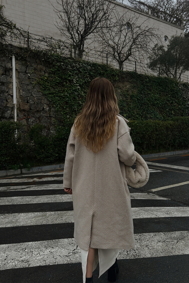 Krem Kruvaze Yaka Düğmeli Kaban ATE3131 - 4