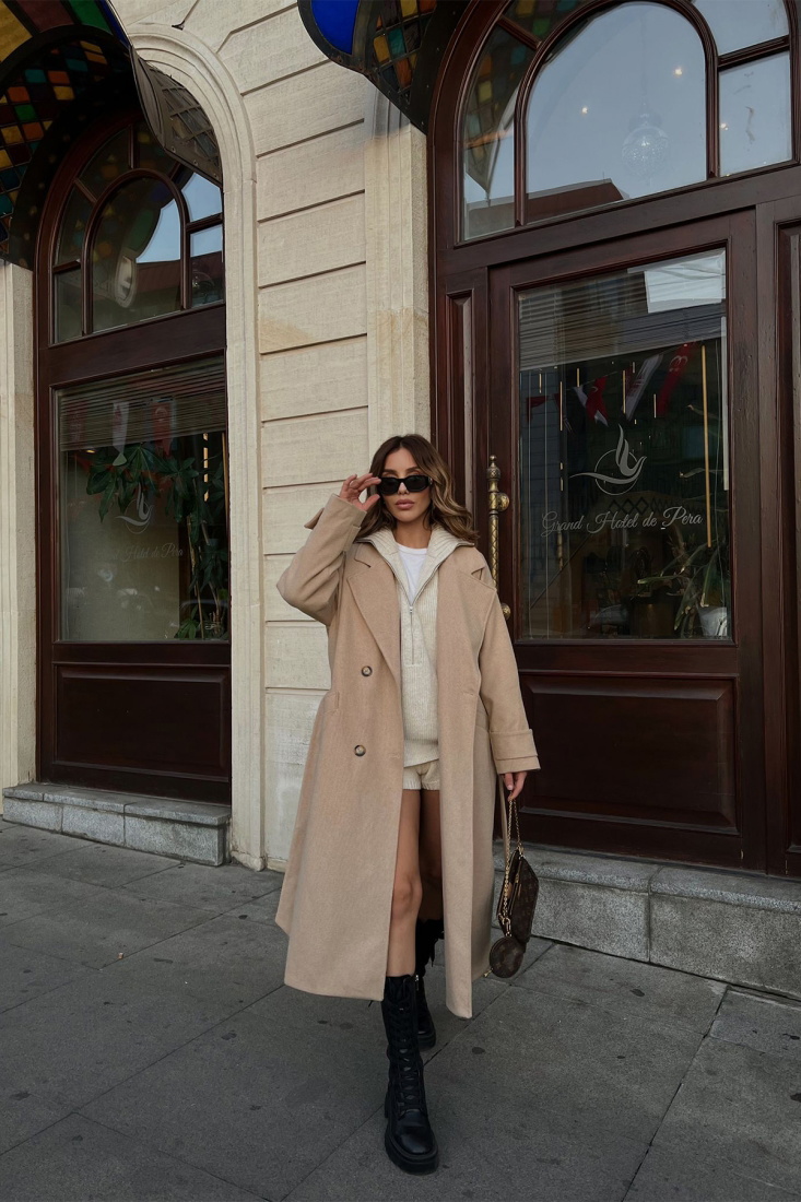 Krem Kruvaze Yaka Önü Düğmeli Kaban ATE2293 - EYYO