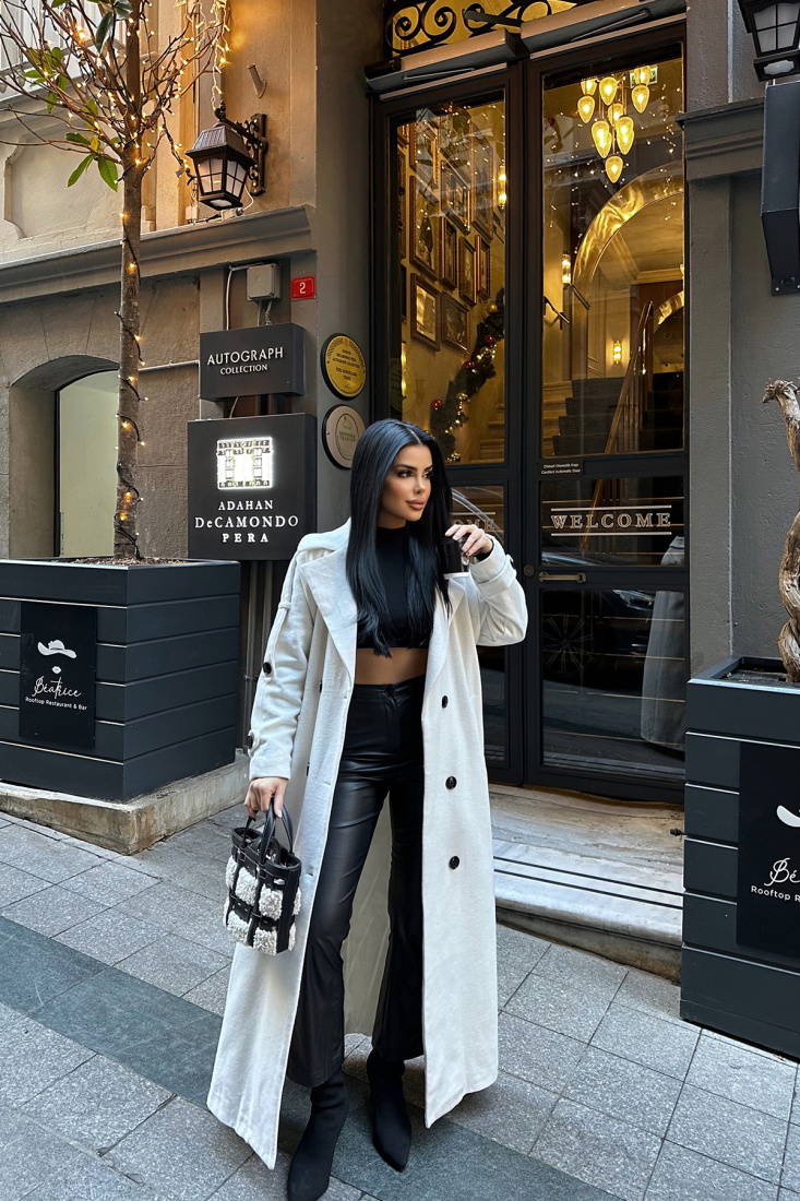 Krem Kuşak Detay Düğmeli Kaban ATE-0746 - EYYO