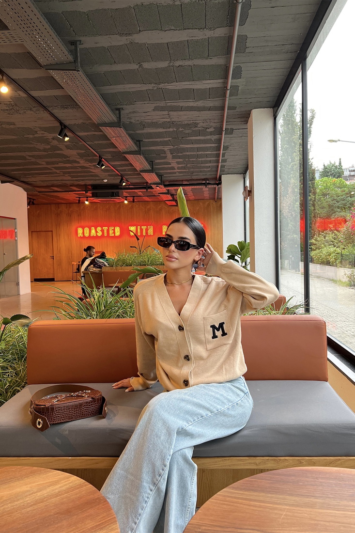 Krem Önü Düğmeli Hırka ATE1969 - THE END CAKE