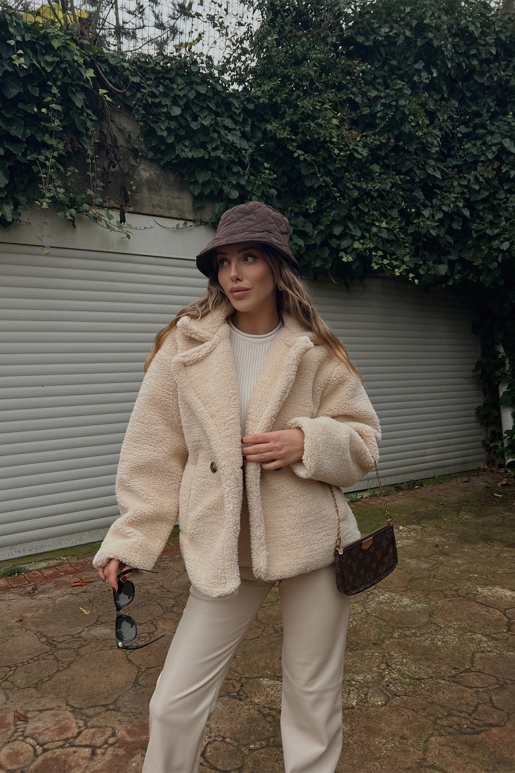 Krem Peluş Kruvaze Yaka Ceket ATE3133 - EYYO