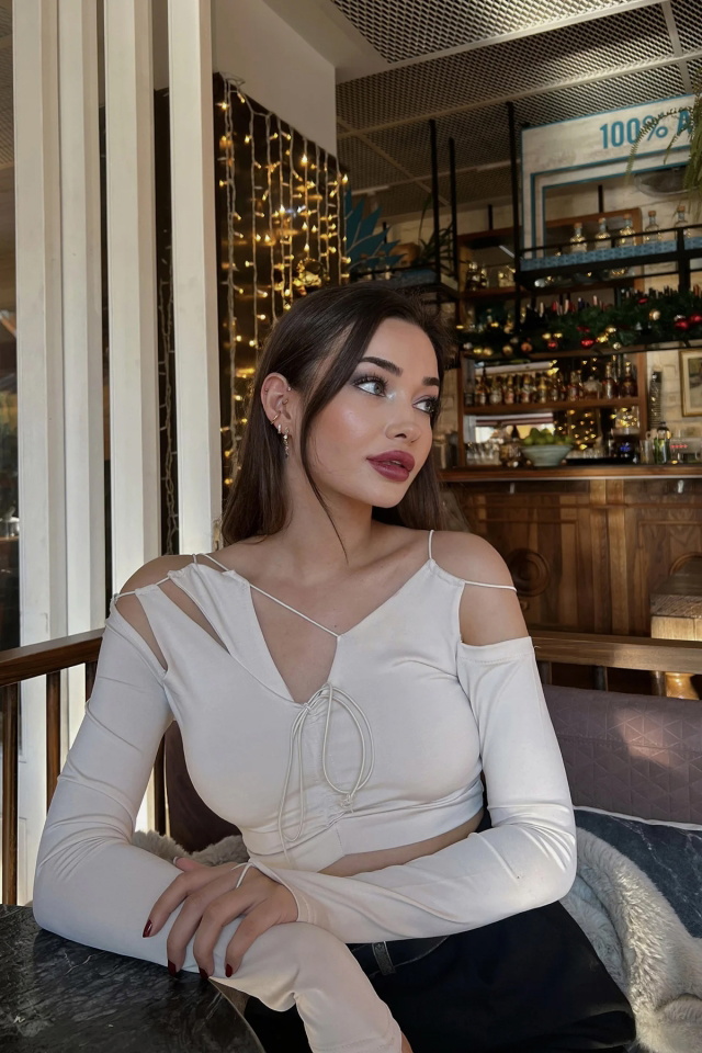 Krem Pencere Detay Bağlamalı Crop Top ATE3160 - 3