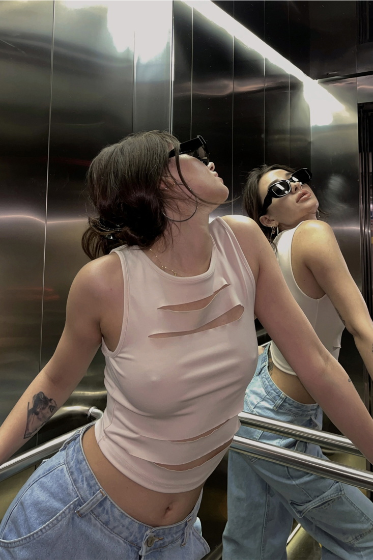 Krem Pencere Detay Crop Top ATE4644 - EYYO