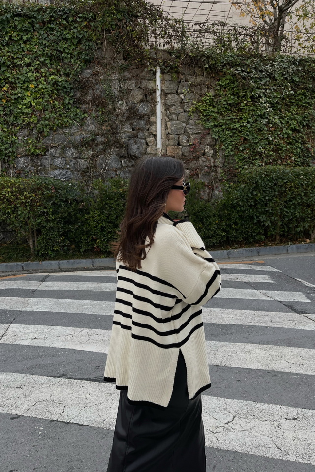 Krem Siyah Çizgili Triko Kazak ATE2638 - 3