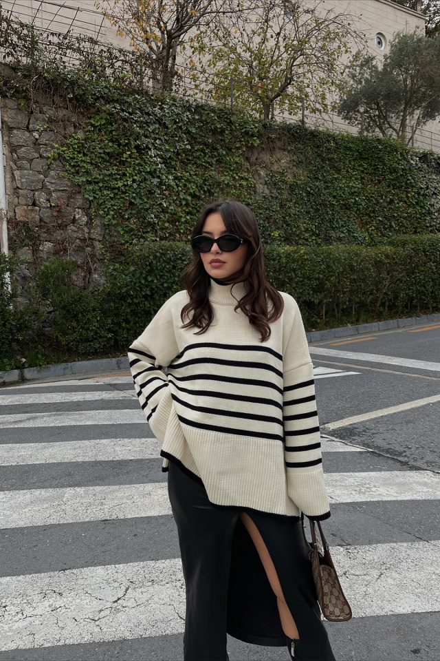 Krem Siyah Çizgili Triko Kazak ATE2638 - 2