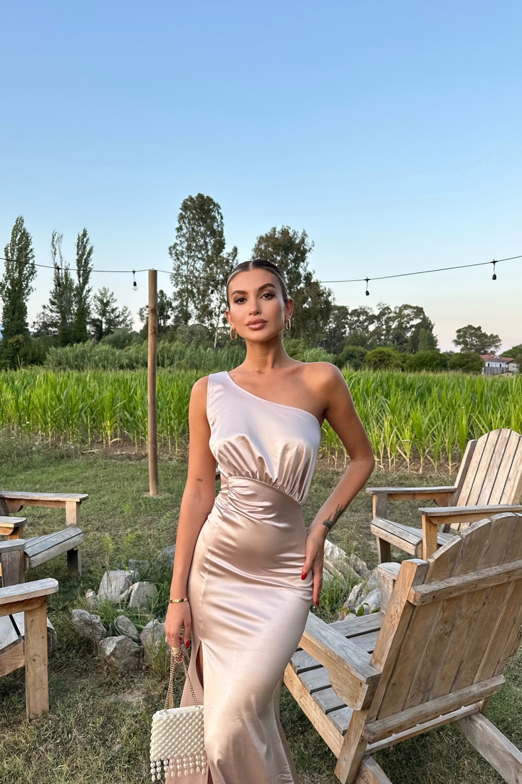 Krem Yırtmaç Detay Saten Elbise ATEL2444 - EYYO