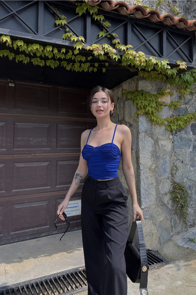 Lacivert Önü Büzgülü Crop Top