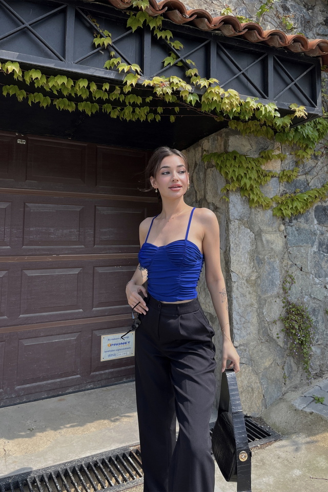 Lacivert Önü Büzgülü Crop Top