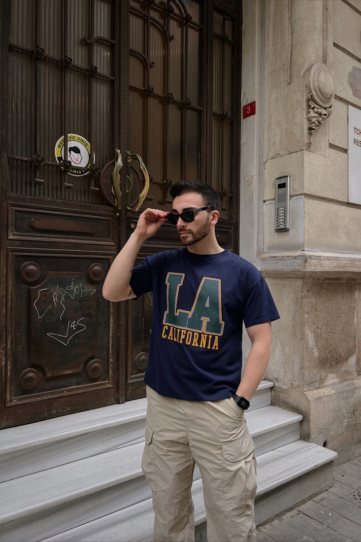 Lacivert Calıfornıa Baskılı Oversize Tişört ATE5245 - EYYO