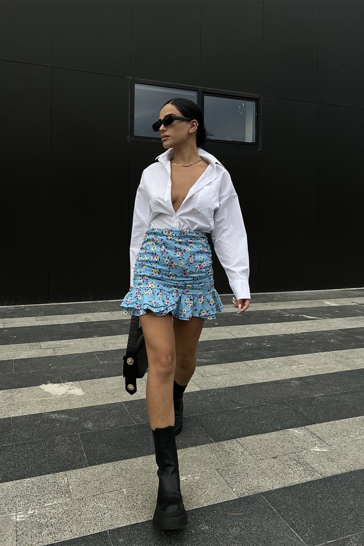 Mavi Çiçek Desen Mini Etek ATE2068 - JOMOFU