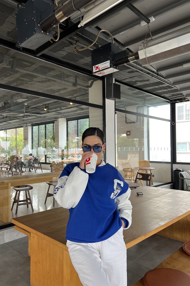 Mavi Kolu Baskılı Oversize Sweat ATE2518 - 5