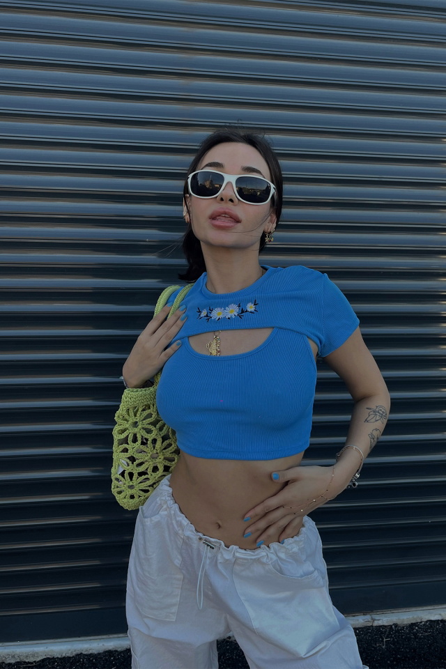 Mavi Önü Baskılı Crop Top ATE4960 