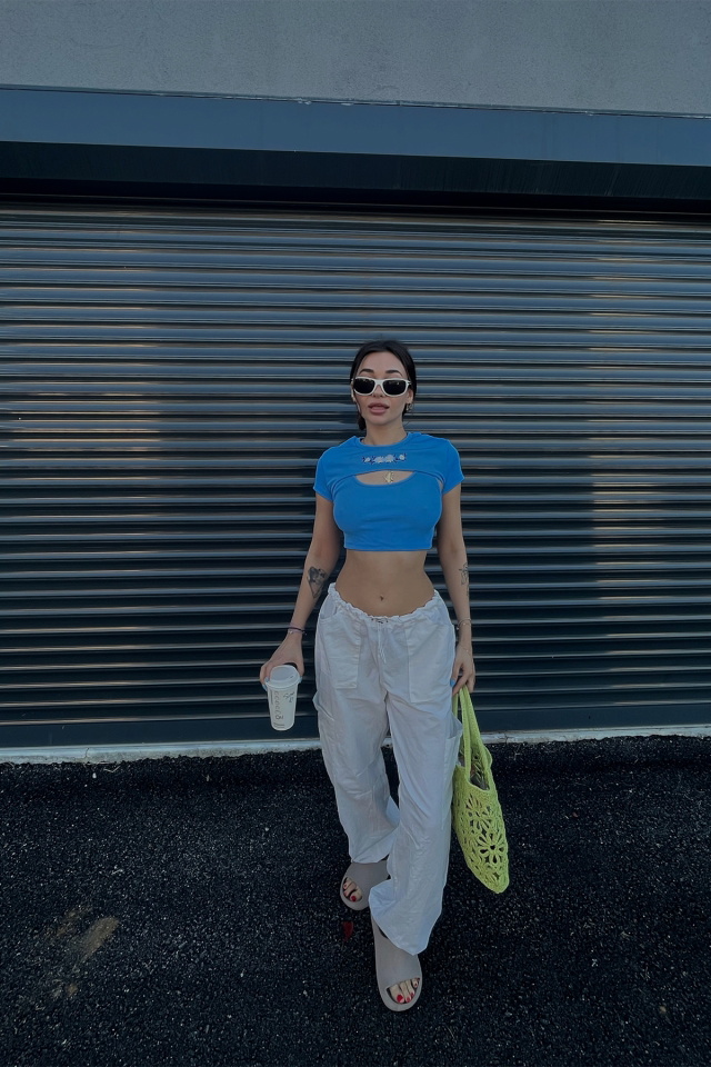 Mavi Önü Baskılı Crop Top ATE4960 - 3