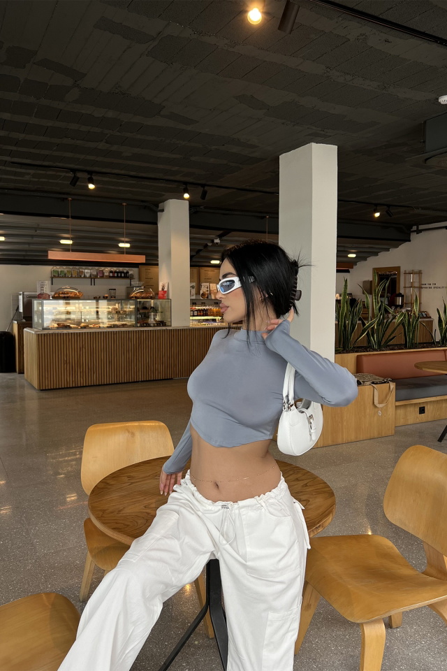 Mavi Uzun Kol Crop Top