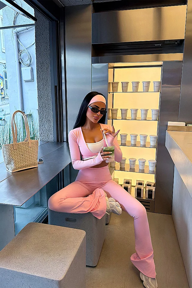 Pembe 4 Lü Pantolonlu Takım