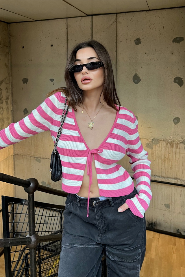 Pembe Önden Bağlamalı Crop Hırka