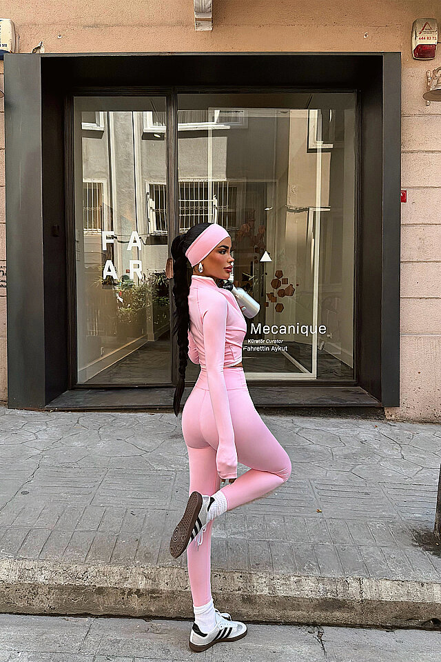 Pembe Velocity 6 Li Yoga Set