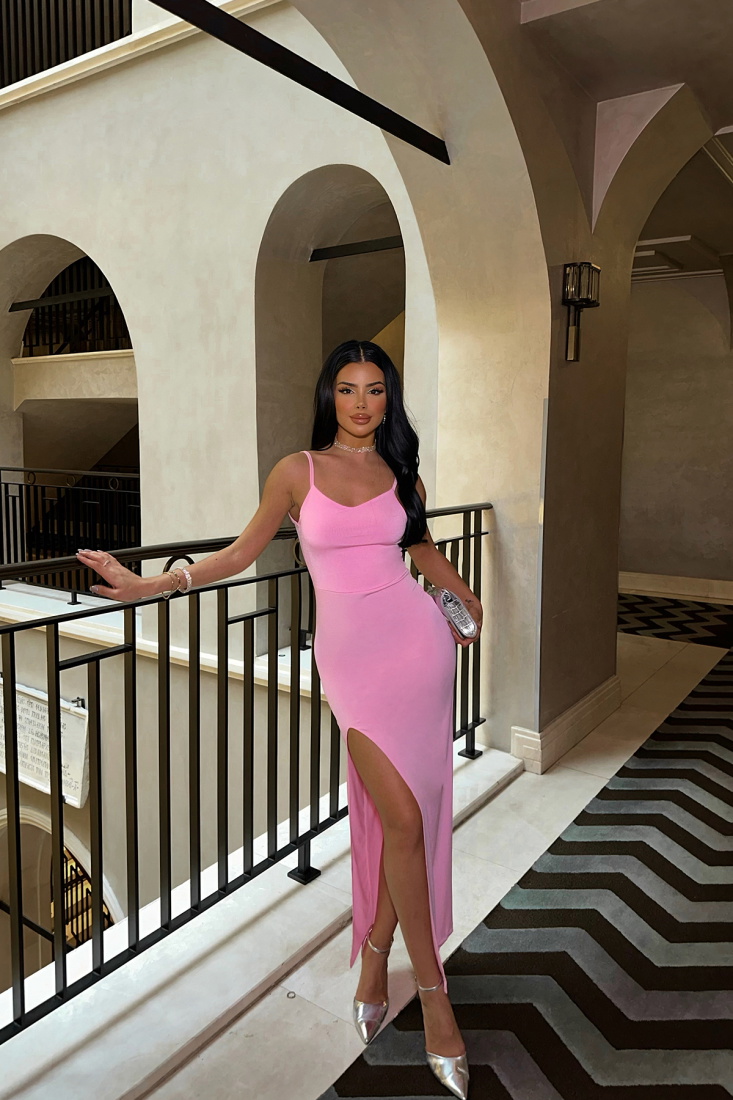 Pembe Yırtmaç Detay Askılı Elbise ATE8277 - EYYO