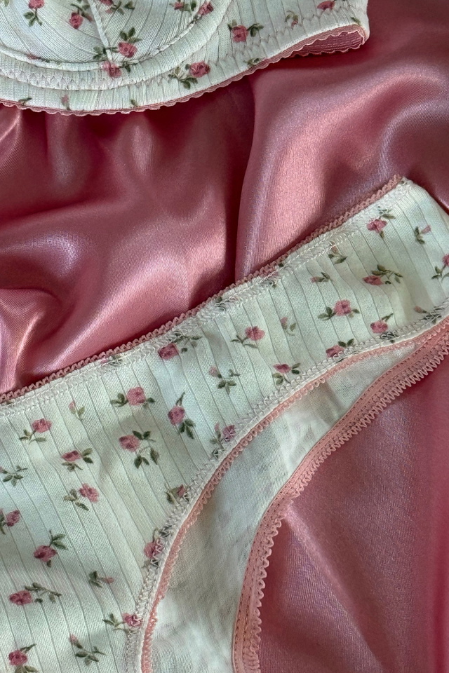 Pink Flower Pattern Underwear ATE-2870 - 3