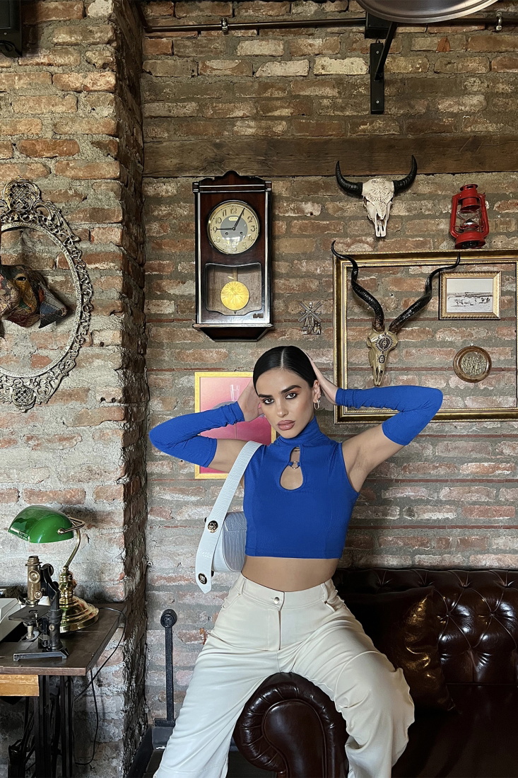 Saks Pencere Detay Crop Top ATE3150 - EYYO