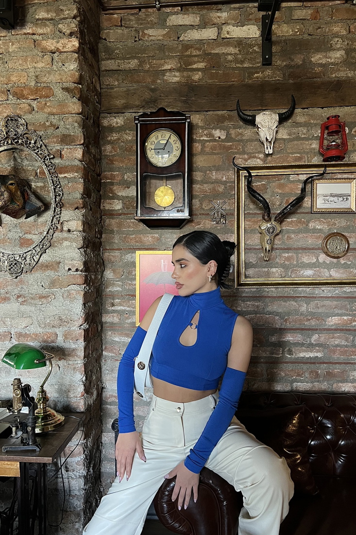 Saks Pencere Detay Crop Top ATE3150 - EYYO