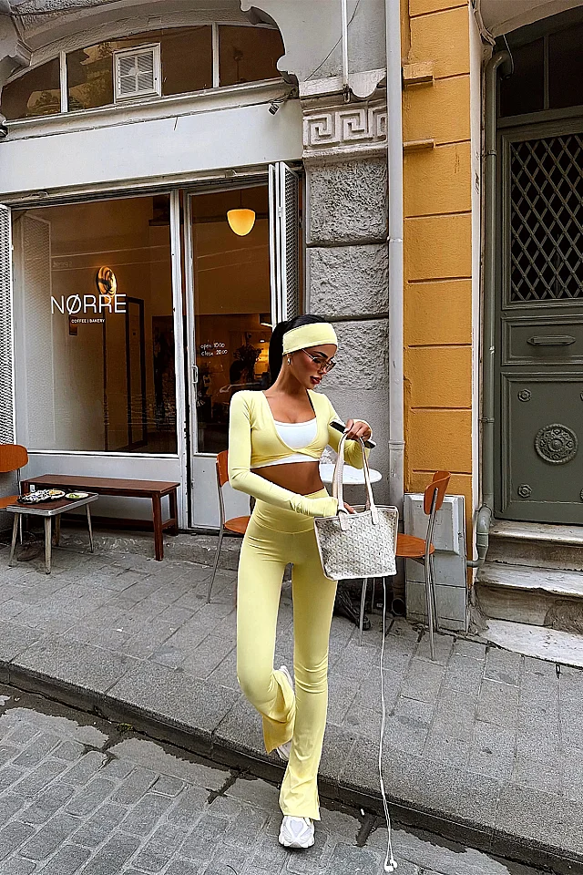 Sarı 4 Lü Pantolonlu Takım -
