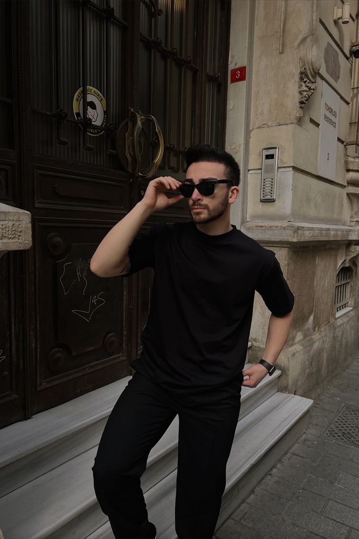 Siyah Arkası Baskılı Tişört ATE4465 - EYYO ATELIER