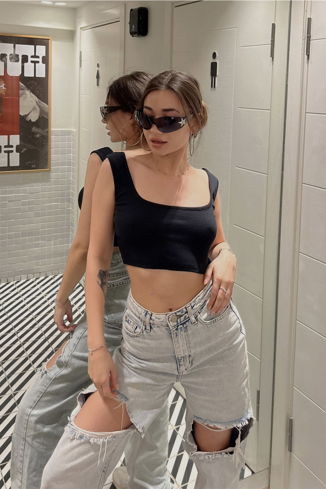 Siyah Askılı Crop Top ATE4609 