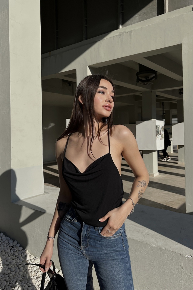 Siyah Askılı Crop Top ATE5165 - 1