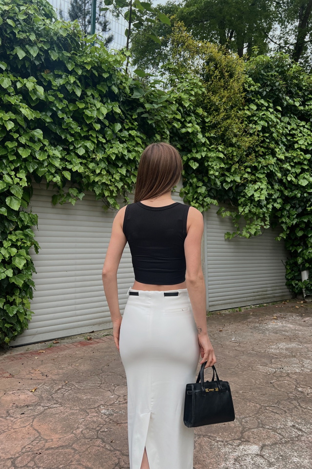 Siyah Askılı Triko Crop Top ATE6841 - 3