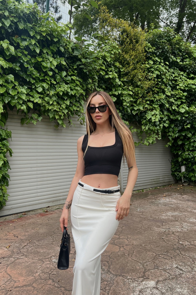Siyah Askılı Triko Crop Top ATE6841 